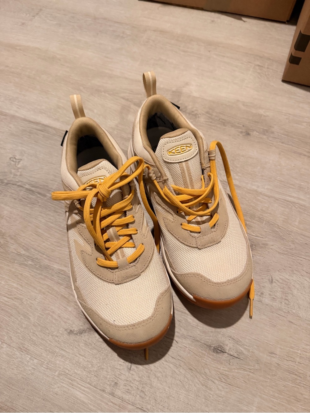 Keen Women's Beige Sneakers with Yellow Laces